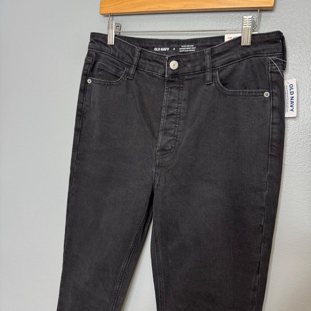 OLD NAVY extra high rise kicker boot cut jeans in black size 6 - Picture 3 of 8